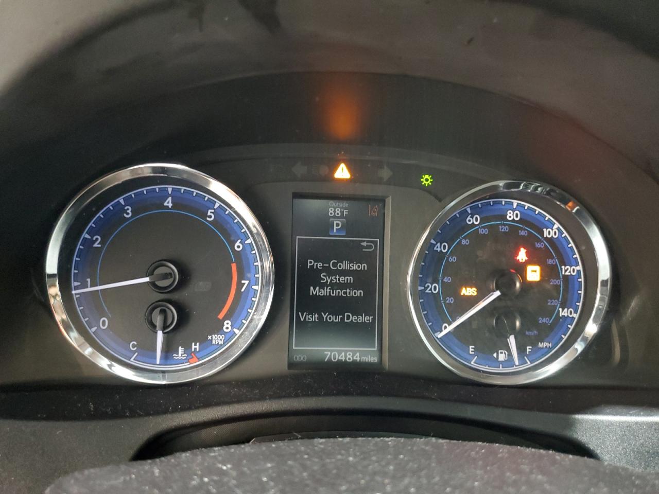 2T1BURHEXJC028896 TOYOTA COROLLA 2018