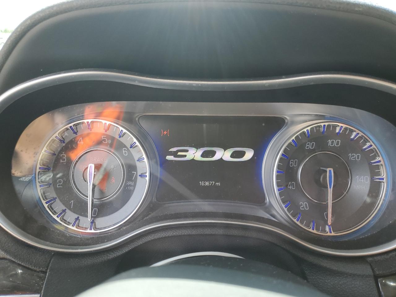 2C3CCAEG2FH755580 2015 Chrysler 300C