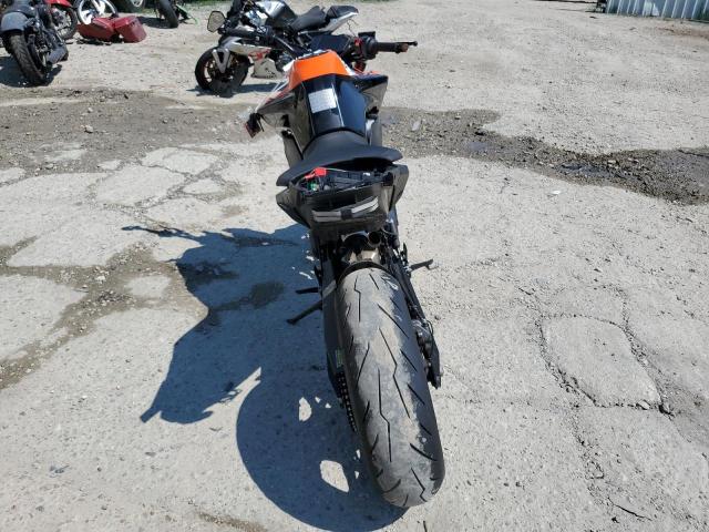 2022 KTM 890 DUKE R - VBKTU9402NM833927