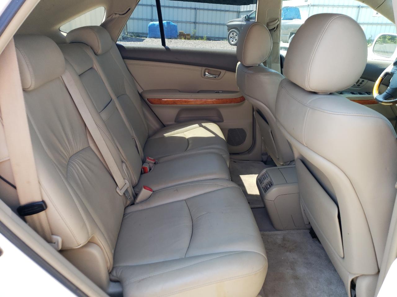 2T2GA31U25C033587 2005 Lexus Rx 330