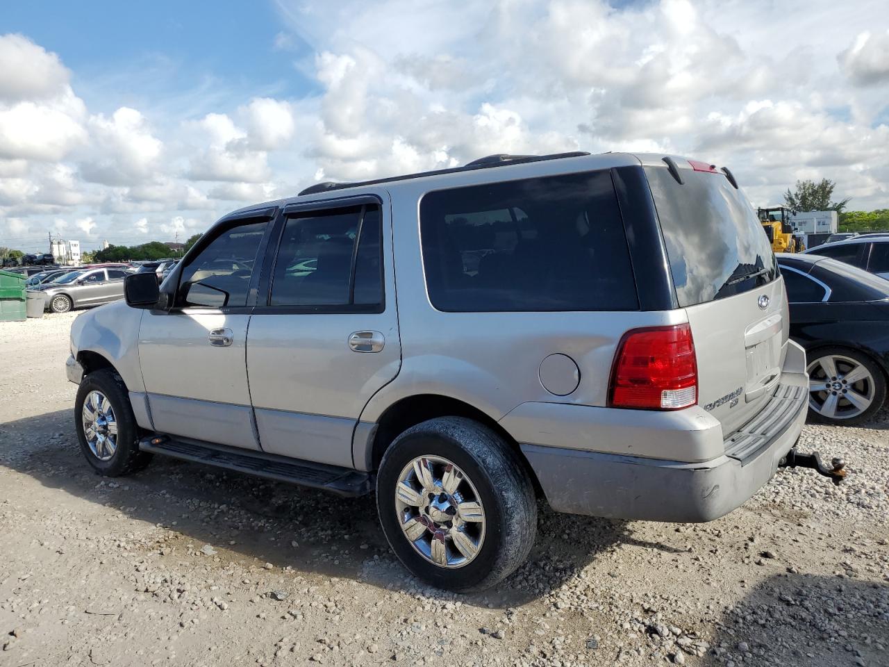 1FMRU15W33LB13602 2003 Ford Expedition Xlt