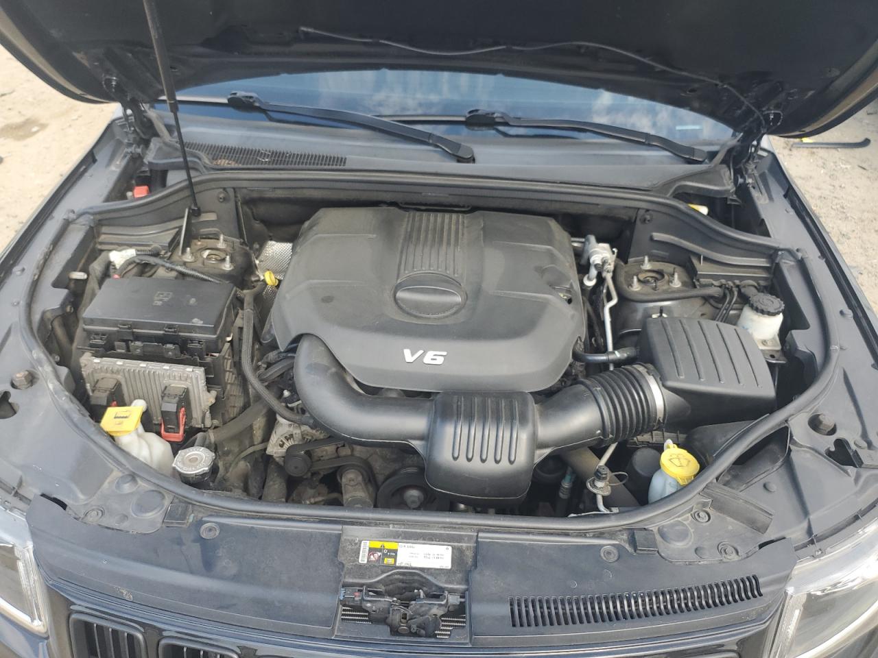 1C4RJFBG2EC565468 2014 Jeep Grand Cherokee Limited