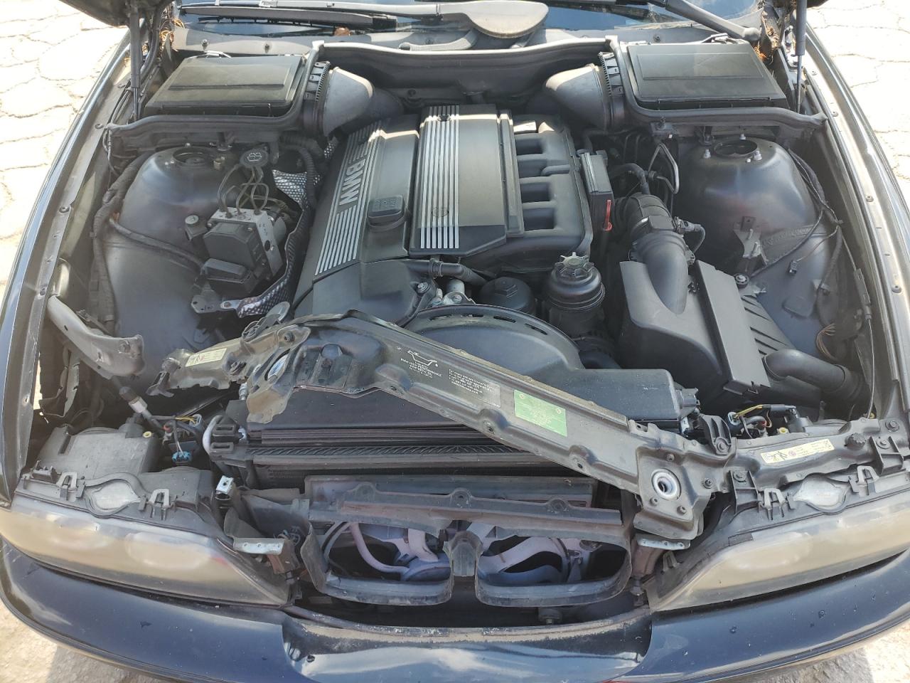 WBADS33401GD50216 2001 BMW 525 It