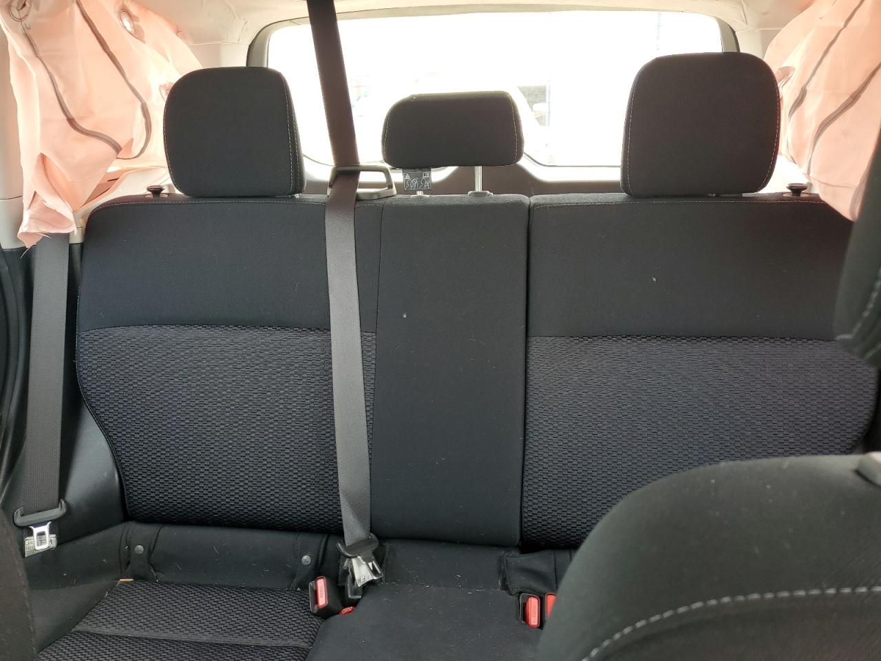 JF2SJABC1HH811808 2017 Subaru Forester 2.5I