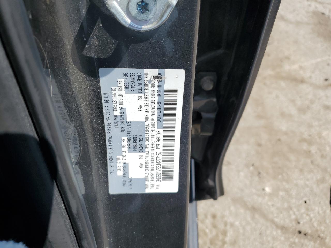 3MZBN1V33JM277157 2018 Mazda 3 Touring