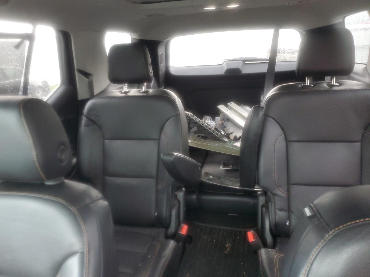 1GNERKKW5JJ133994 2018 Chevrolet Traverse Premier