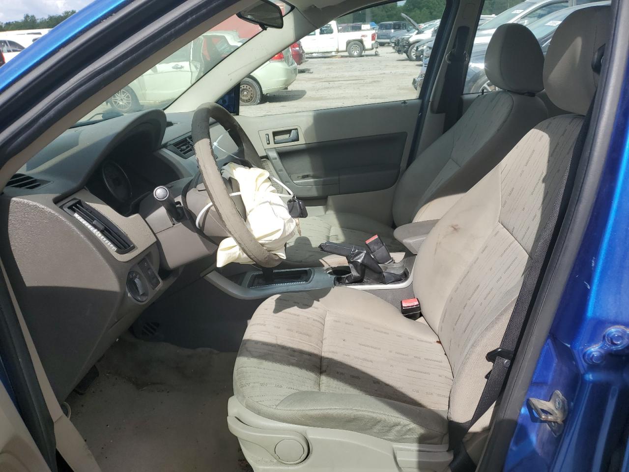 1FAHP3FN6BW144614 2011 Ford Focus Se