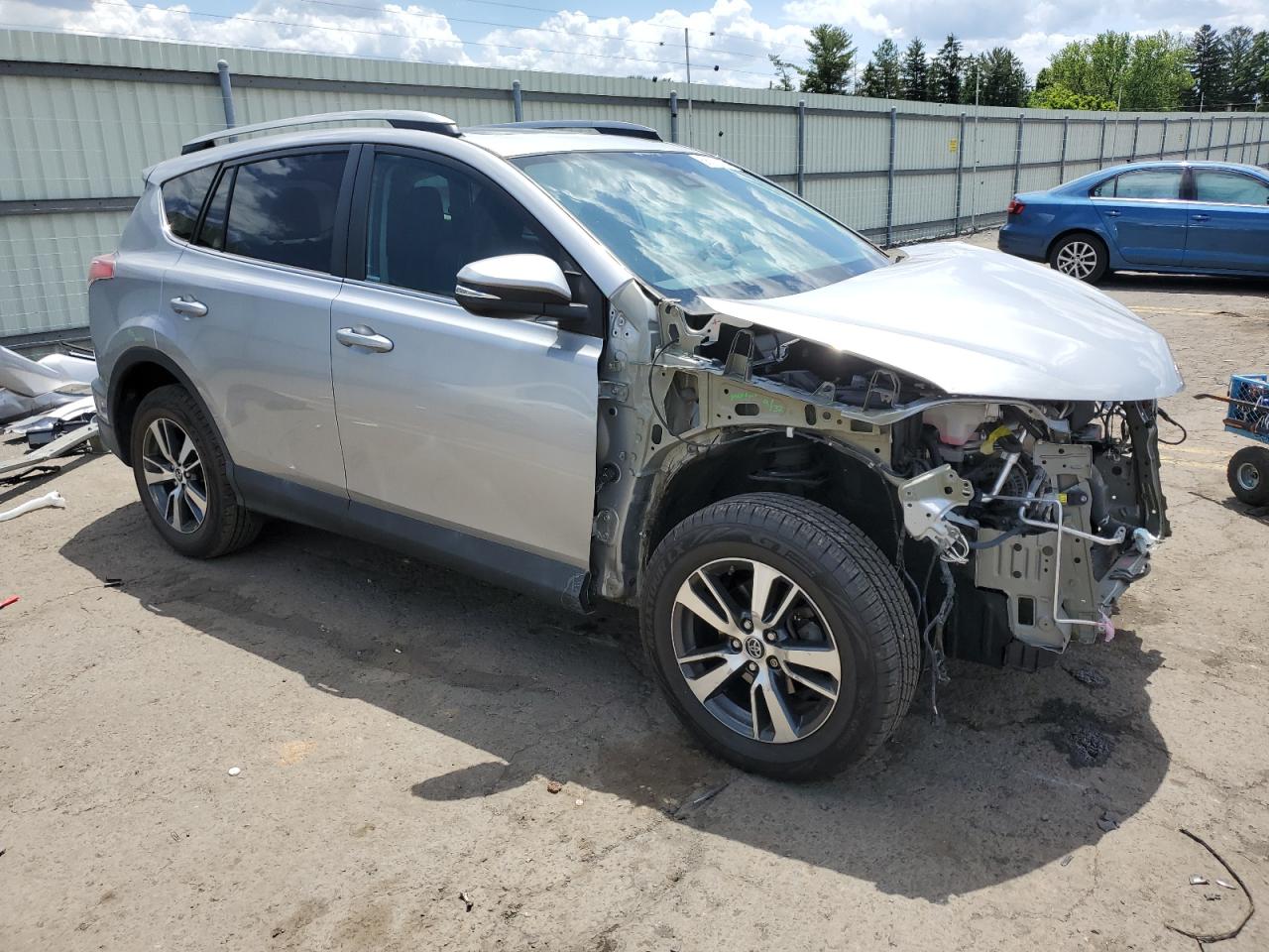 2T3RFREV6JW714551 2018 Toyota Rav4 Adventure