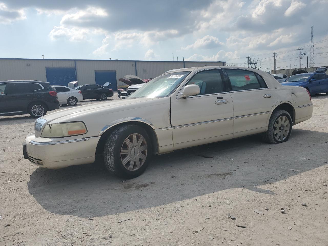 1LNHM83W63Y627227 2003 Lincoln Town Car Cartier