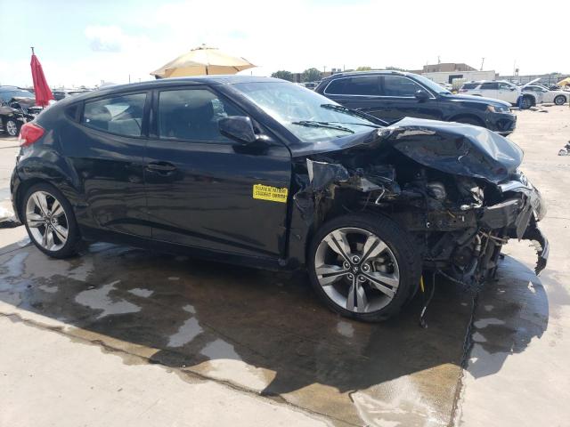 VIN KMHTC6AD3HU315884 2017 Hyundai Veloster no.4