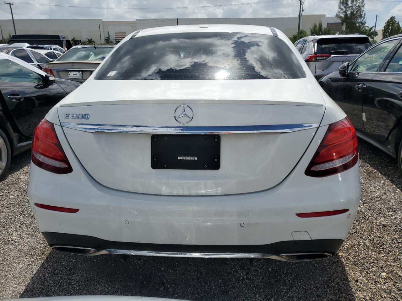 WDDZF4JB6HA028118 2017 Mercedes-Benz E 300