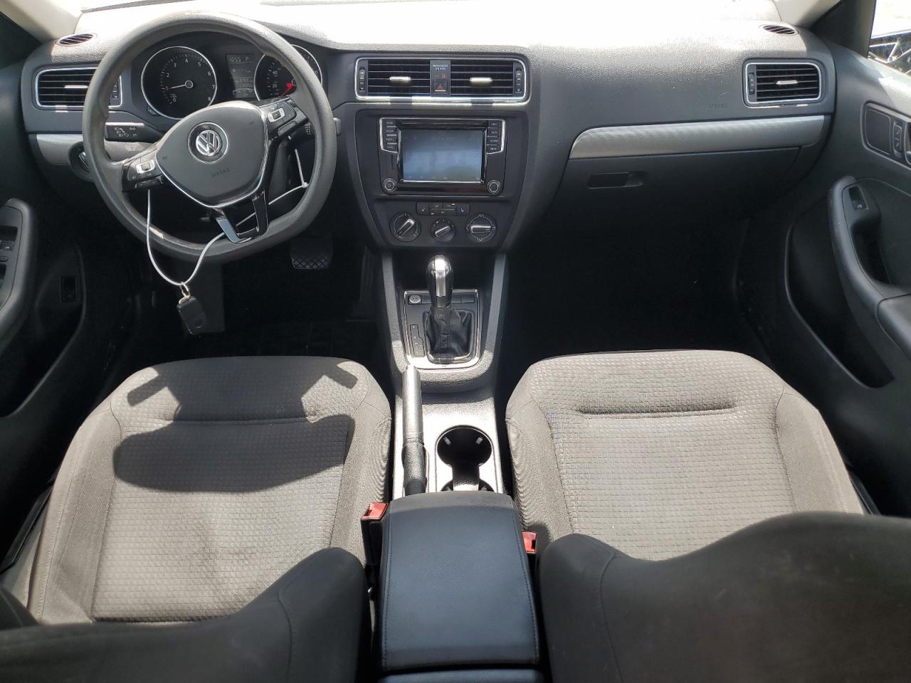 3VWD67AJ1GM241246 2016 Volkswagen Jetta Se