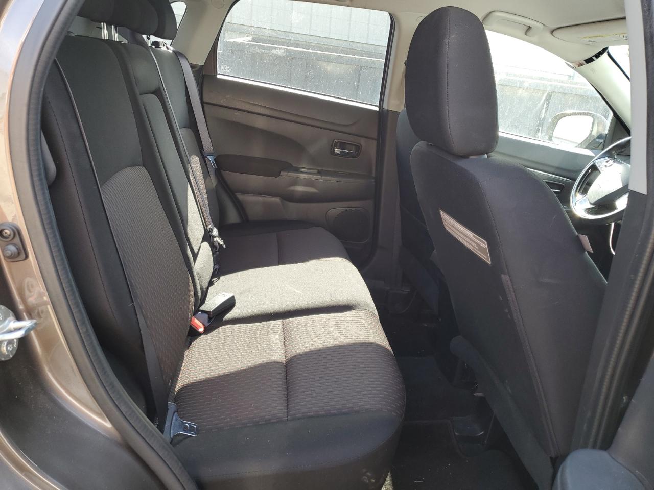 JA4AP3AU2HZ022604 2017 Mitsubishi Outlander Sport Es