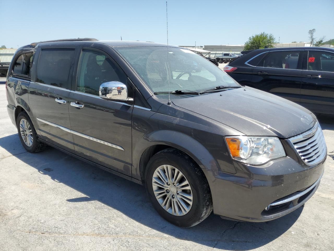 2C4RC1CG8GR132940 2016 Chrysler Town & Country Touring L