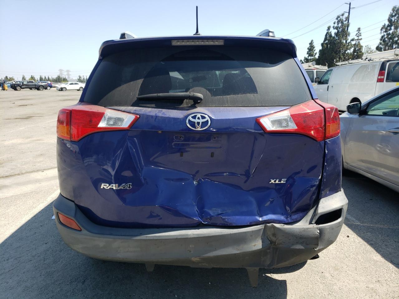 2014 Toyota Rav4 Xle vin: 2T3WFREV2EW102128