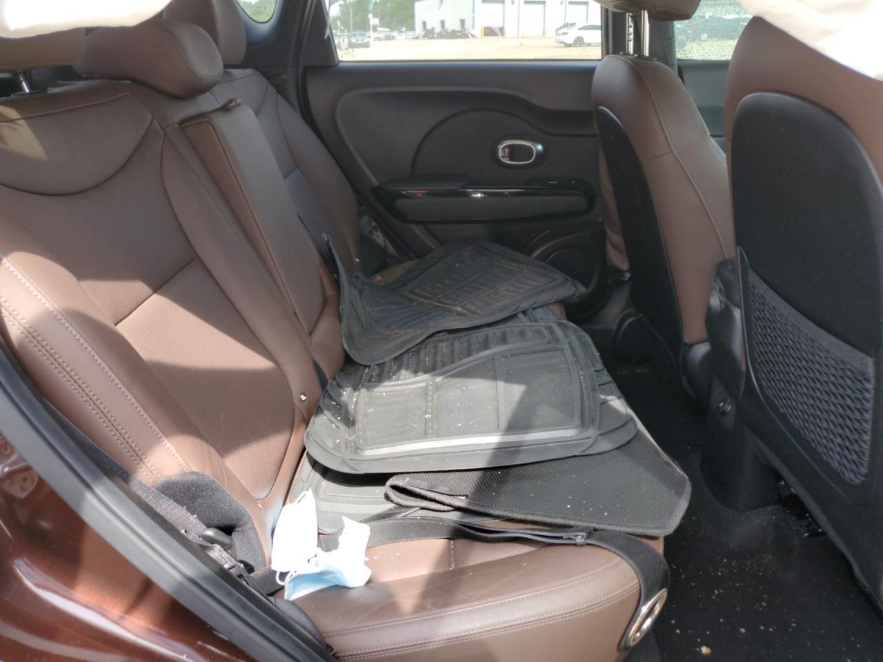 KNDJP3A50H7456708 2017 Kia Soul +