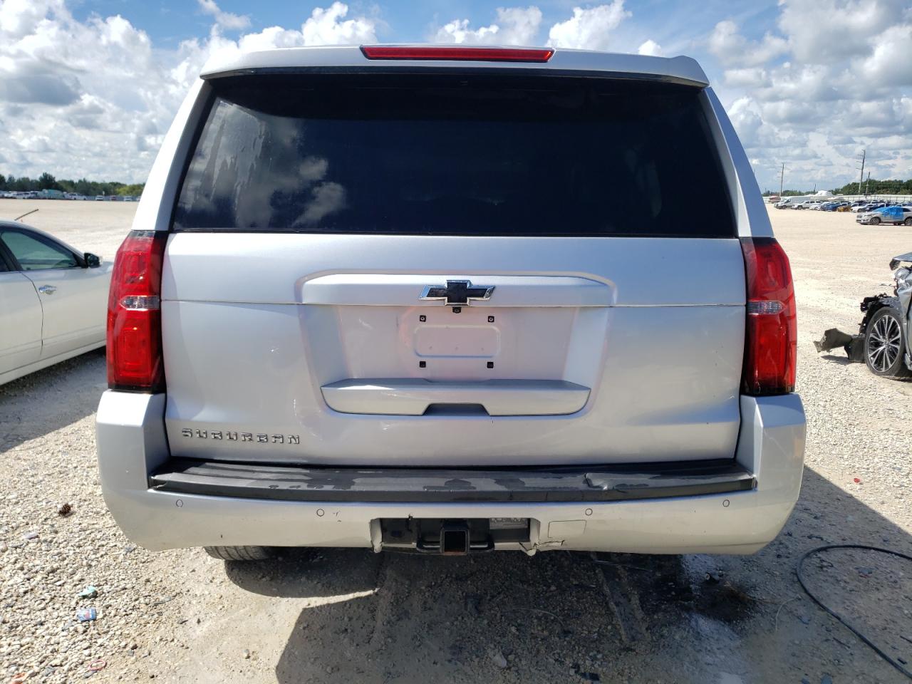 1GNSCHKC9KR206364 2019 Chevrolet Suburban C1500 Lt