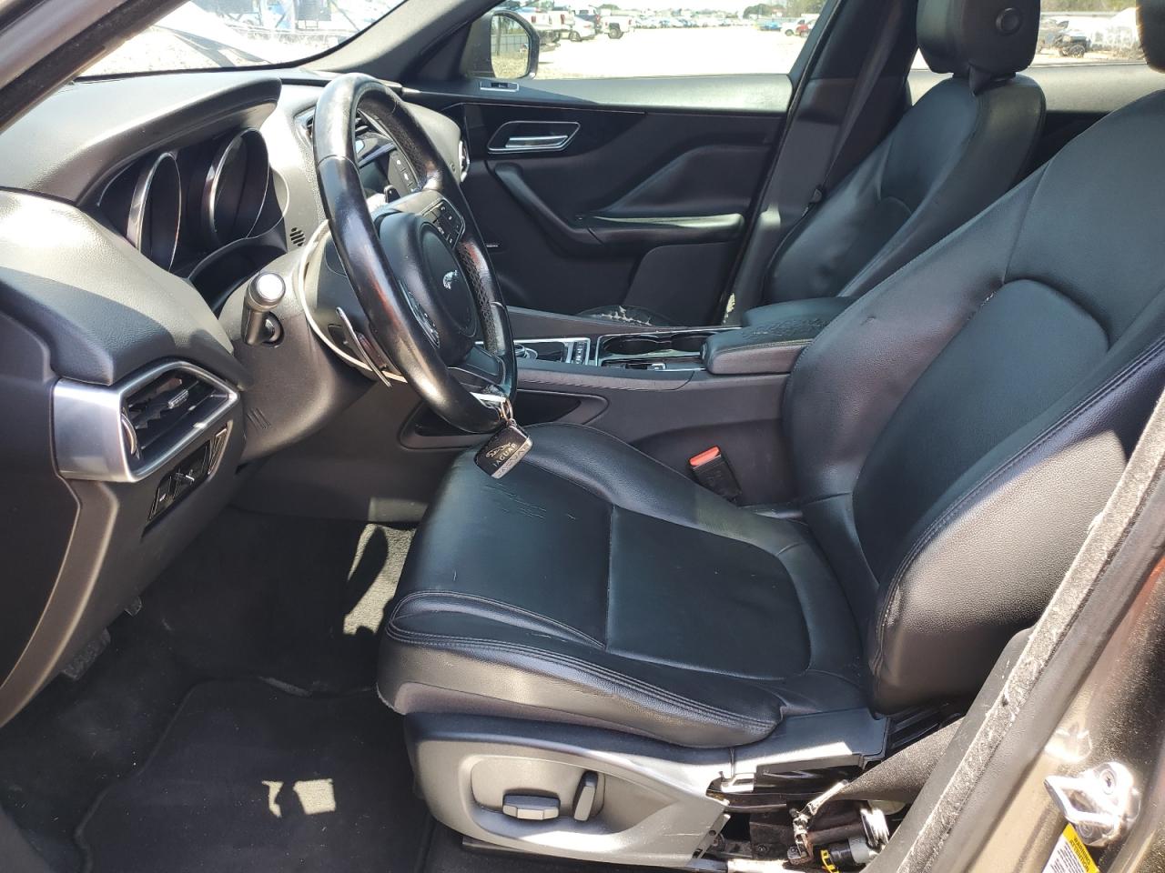 SADCJ2BV8HA079510 2017 Jaguar F-Pace Premium