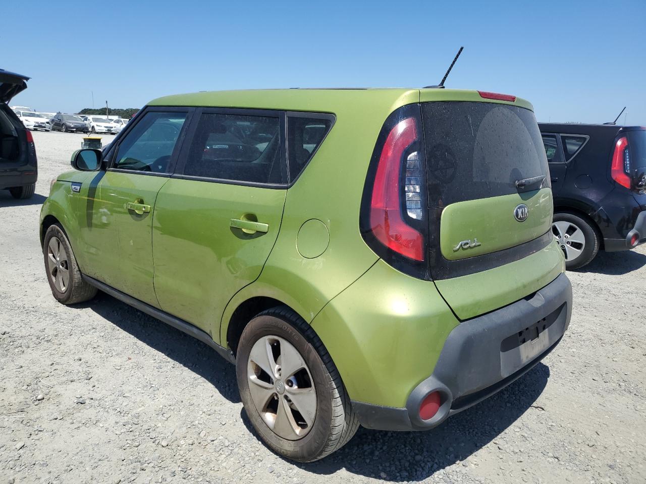 2015 Kia Soul vin: KNDJN2A2XF7754492