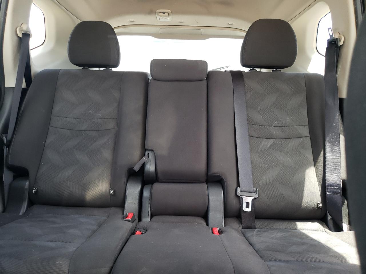 KNMAT2MT5GP641755 NISSAN ROGUE 2016