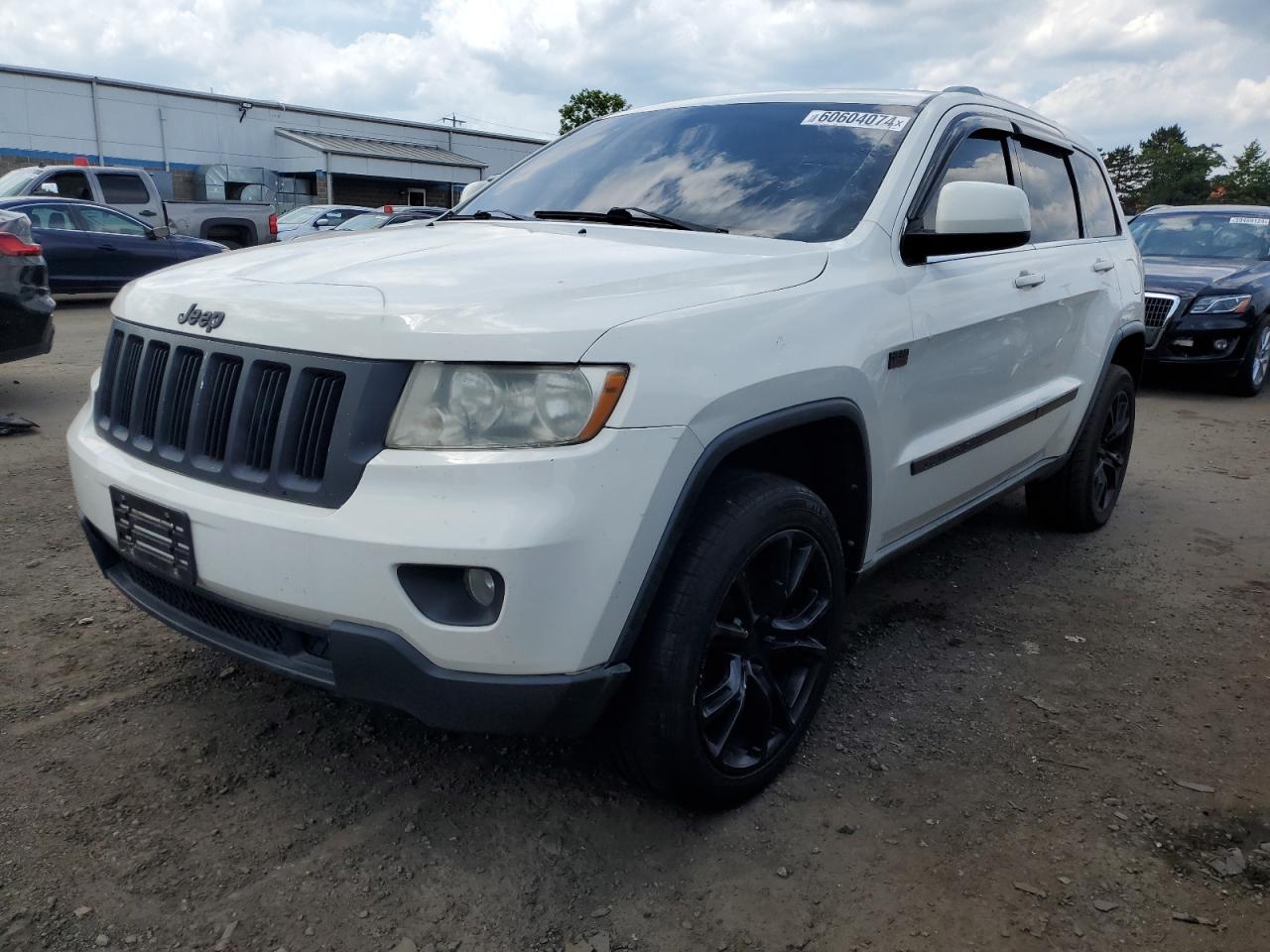 1J4RS4GT9BC550205 2011 Jeep Grand Cherokee Laredo