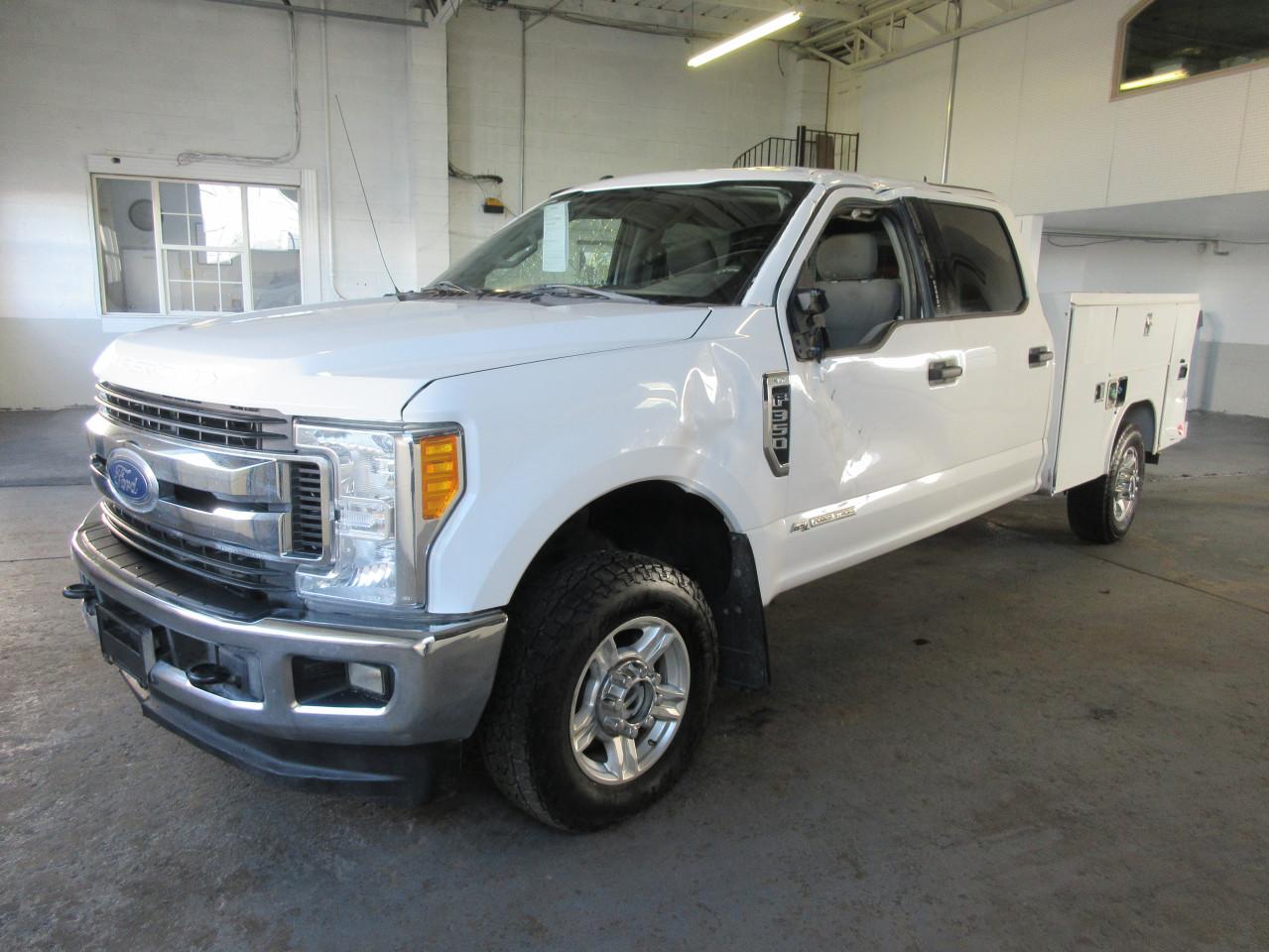1FT8W3BT5HED00884 FORD F350 2017