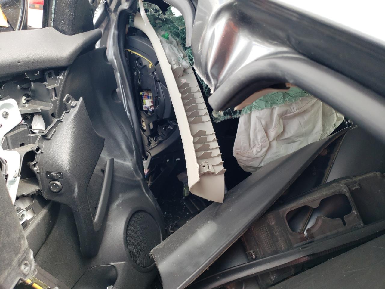 JN1BJ1CR8HW129265 NISSAN ROGUE 2017