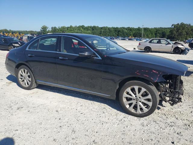 WDDZF4KB7JA355891 2018 Mercedes-Benz E 300 4Matic