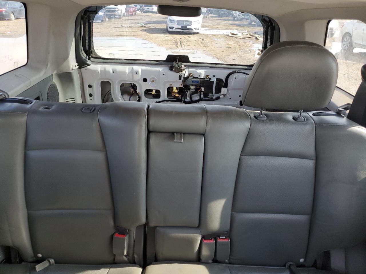 KM8SC13D23U442047 2003 Hyundai Santa Fe Gls