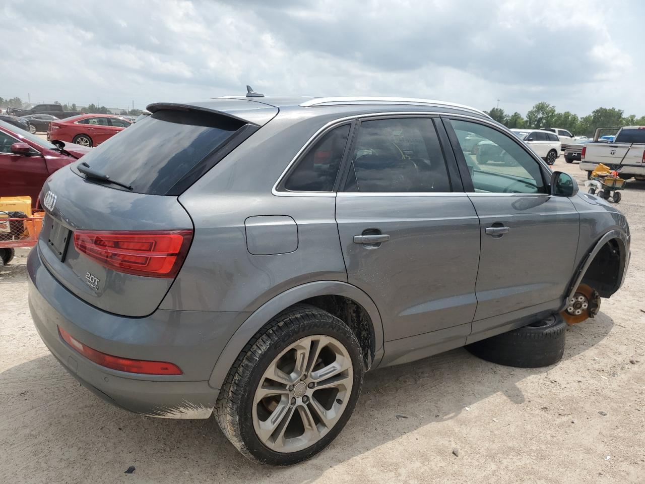 WA1JCCFS3HR017558 2017 Audi Q3 Premium Plus