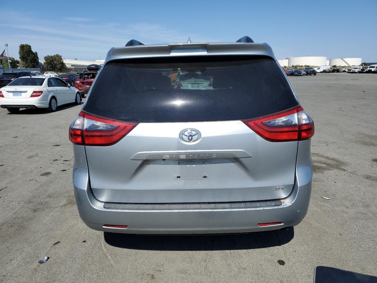 5TDYZ3DC2LS034778 2020 Toyota Sienna Xle