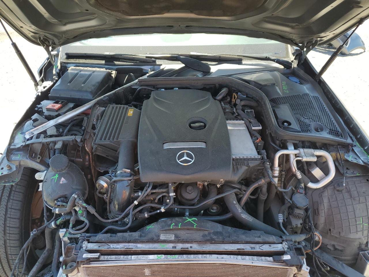 55SWF4JB8JU257246 2018 Mercedes-Benz C 300