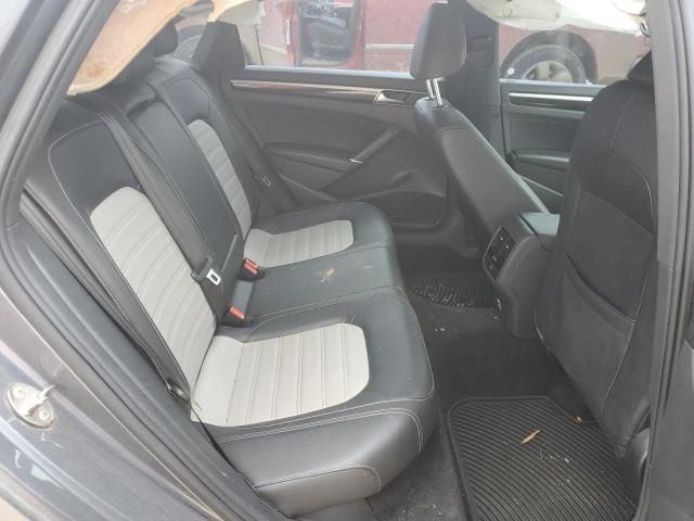 2018 VOLKSWAGEN PASSAT GT 1VWJM7A34JC033557