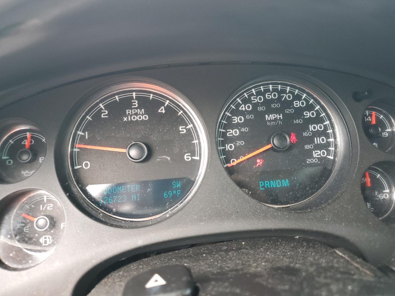 1GNMCBE35AR214476 2010 Chevrolet Tahoe C1500 Lt