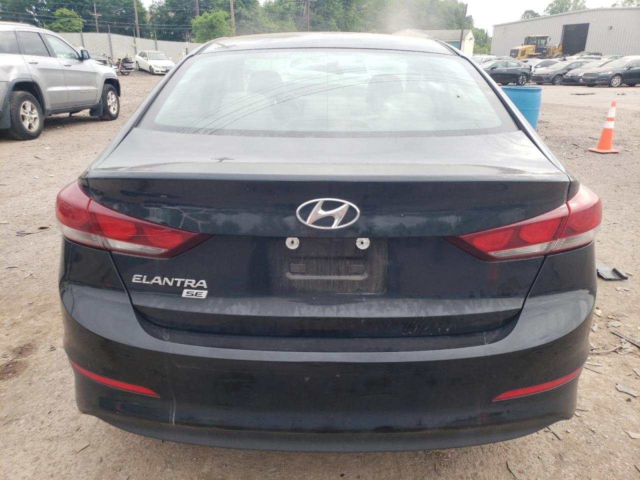 2018 Hyundai Elantra Se vin: KMHD74LF0JU577413