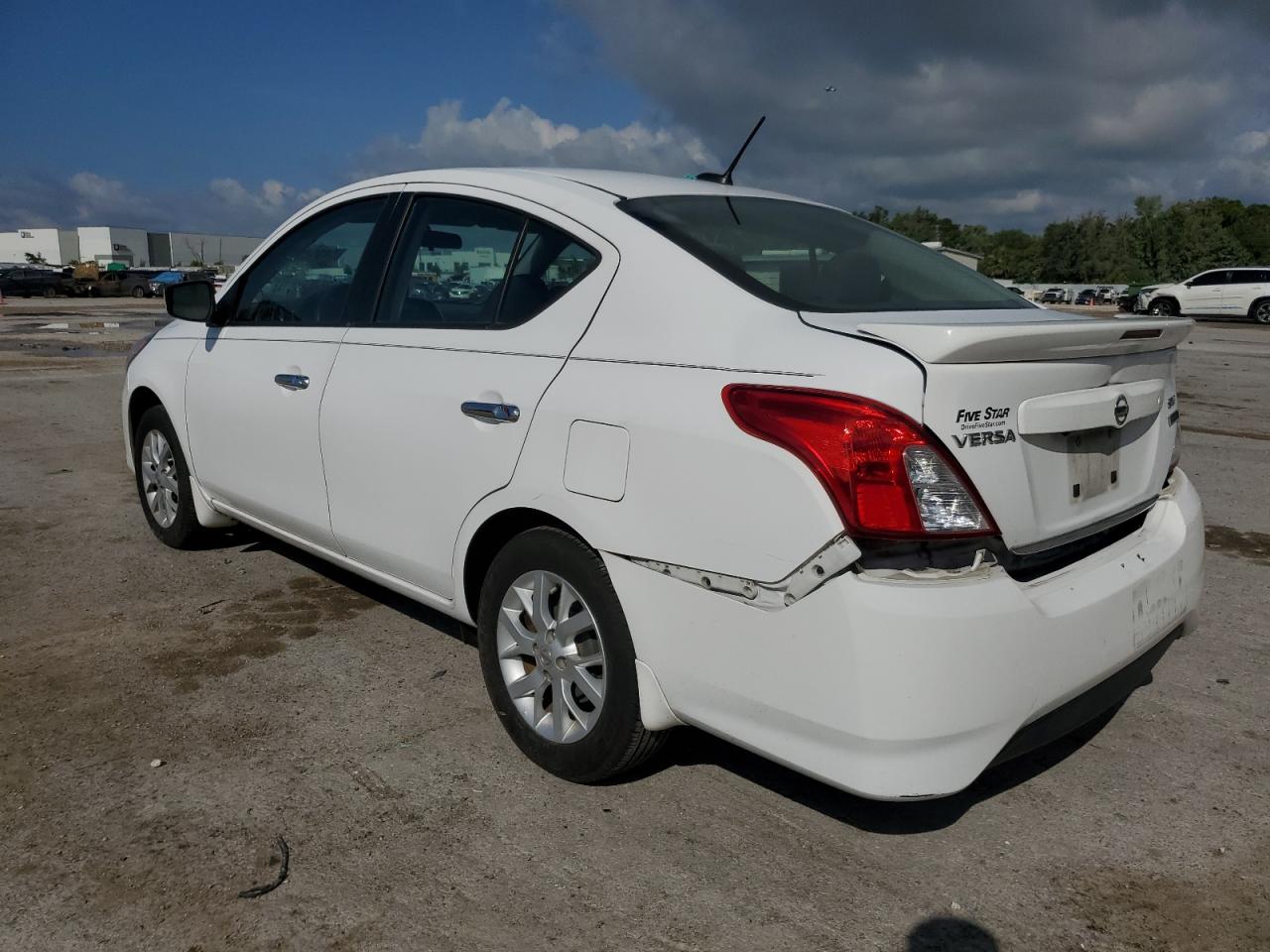 3N1CN7AP4HL882357 NISSAN VERSA 2017