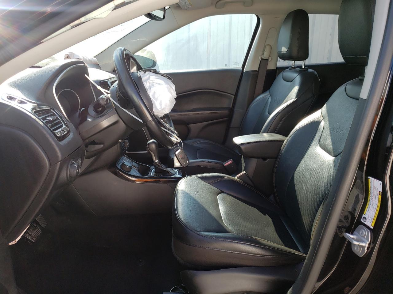 3C4NJDCB8KT791889 2019 Jeep Compass Limited