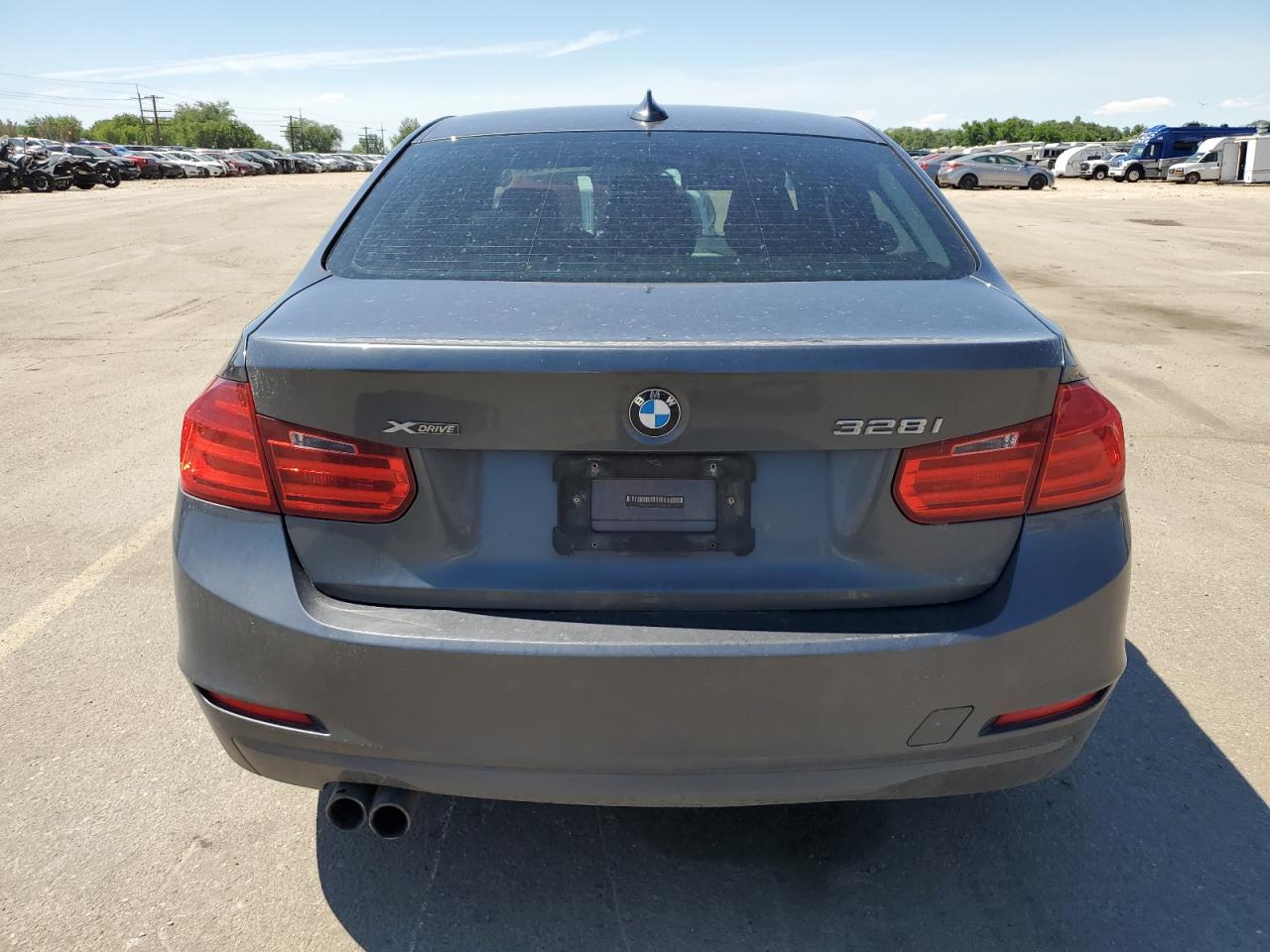 2013 BMW 328 Xi vin: WBA3B3G59DNR81381