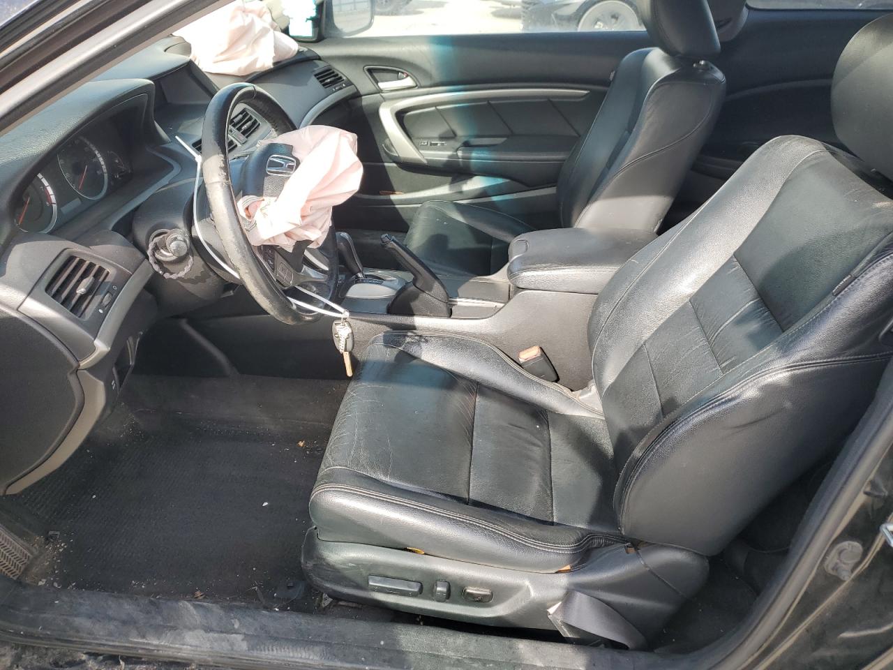 1HGCS1B89AA003735 2010 Honda Accord Exl