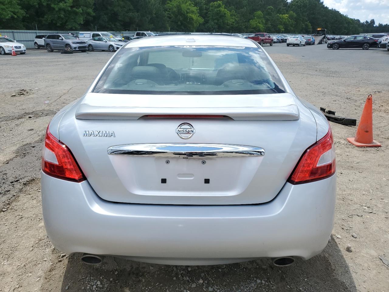 1N4AA5AP3BC857561 2011 Nissan Maxima S