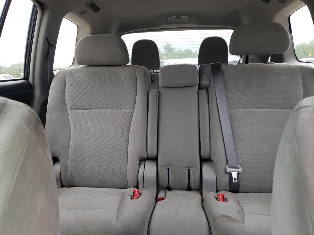 5TDBK3EH6AS022960 2010 Toyota Highlander