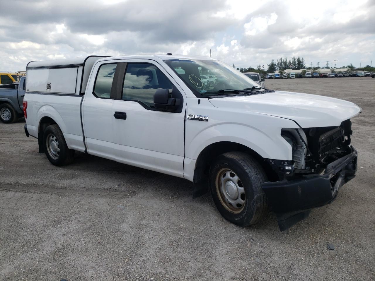 1FTEX1CB8JKD59445 2018 Ford F150 Super Cab