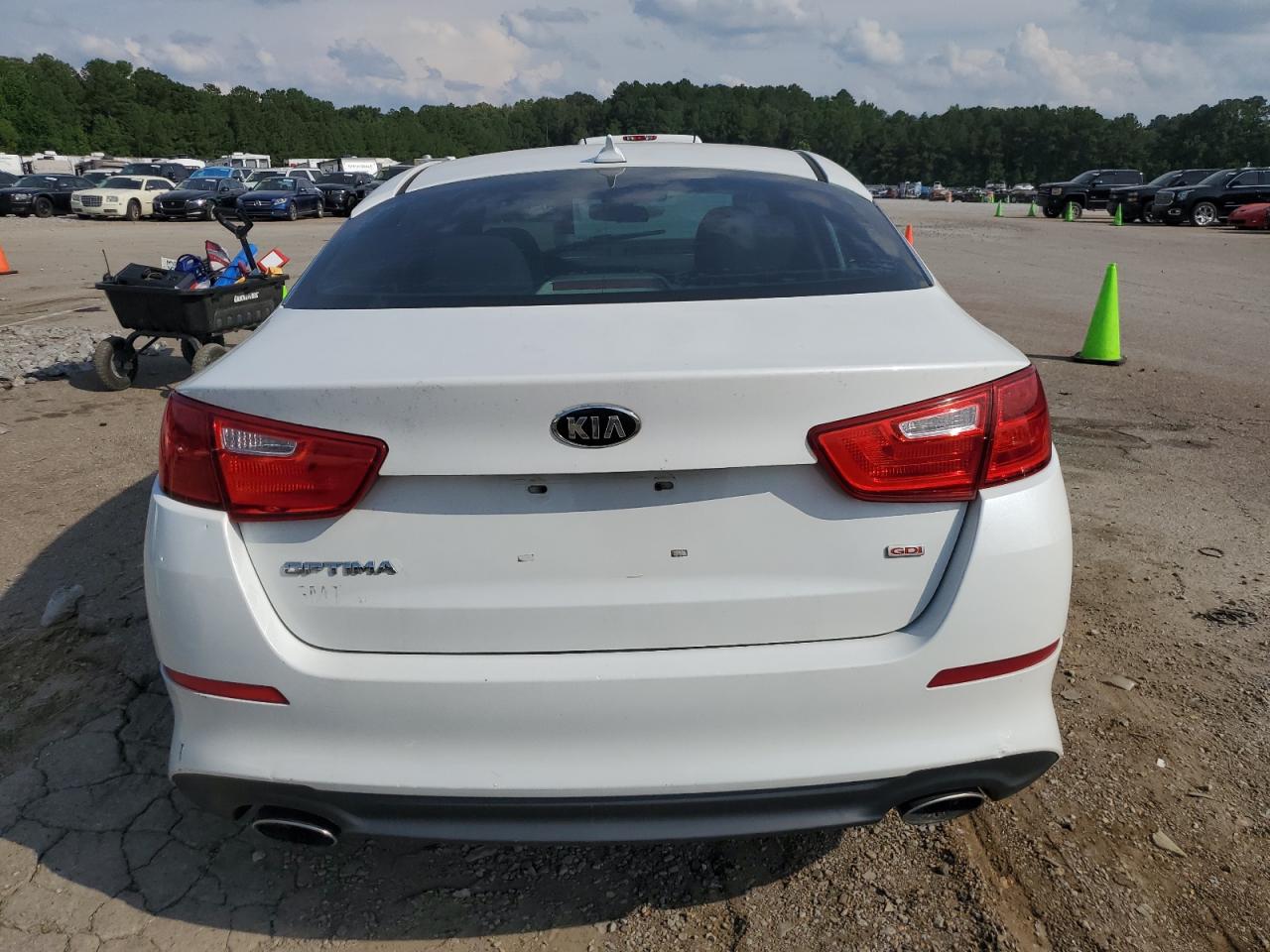 2015 Kia Optima Lx vin: 5XXGM4A77FG461001