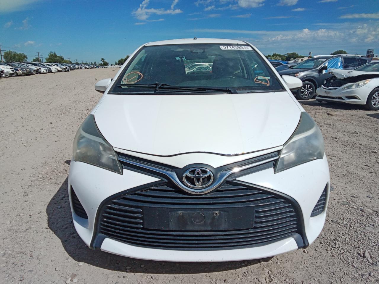 VNKJTUD36HA083082 2017 Toyota Yaris L