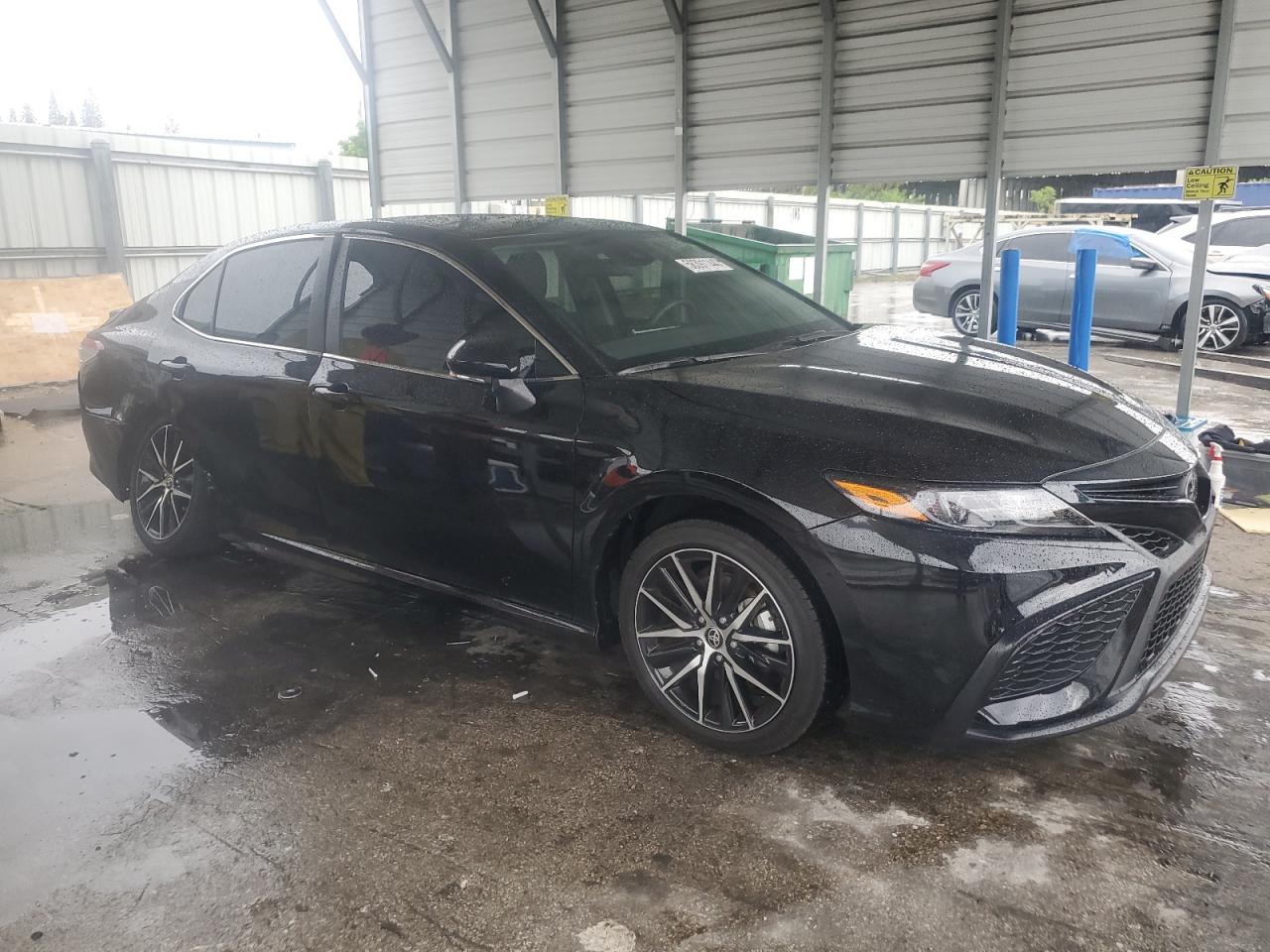 4T1G11AKXRU214805 TOYOTA CAMRY 2024