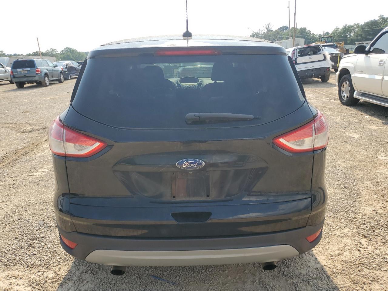 1FMCU0G92GUB74043 2016 Ford Escape Se