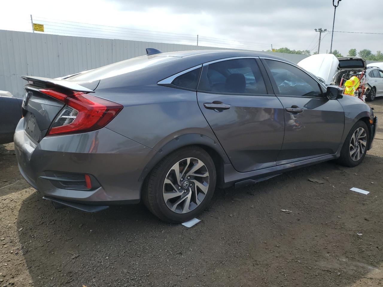 Lot #2895517513 2017 HONDA CIVIC EX