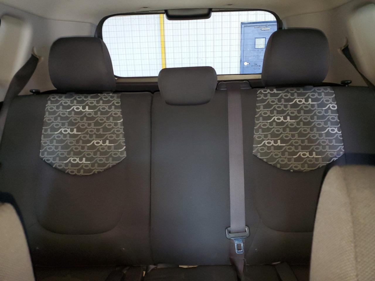 KNDJT2A25B7299728 2011 Kia Soul +