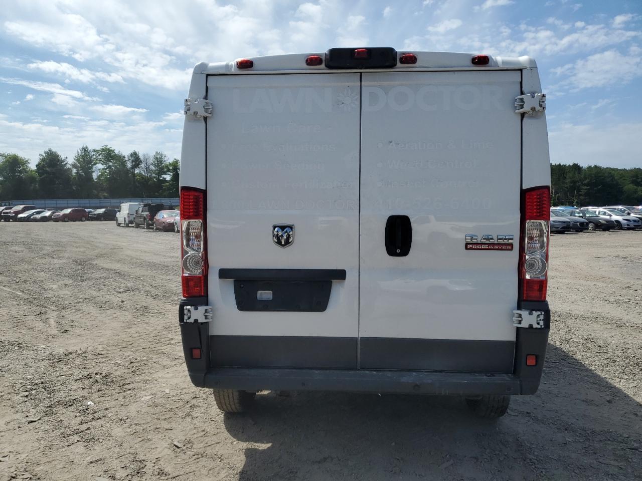 3C6TRVAG0JE110042 2018 Ram Promaster 1500 1500 Standard