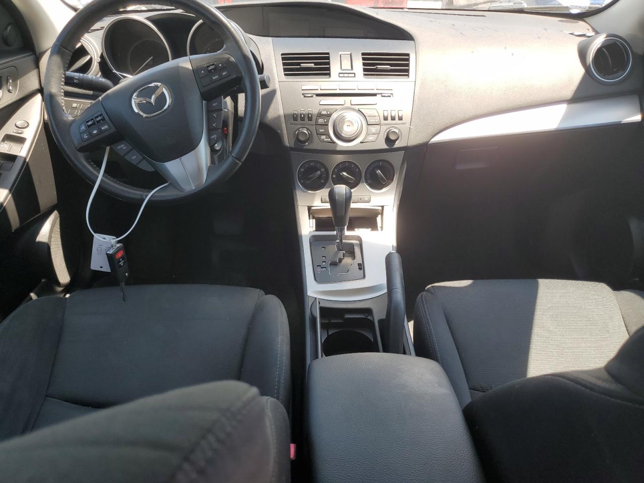 JM1BL1K55B1418789 2011 Mazda 3 S